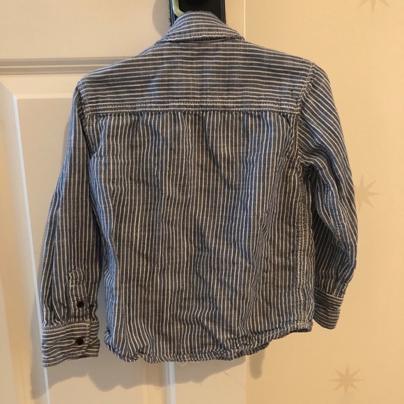 Carter’s button down shirt - Picture 4 of 5